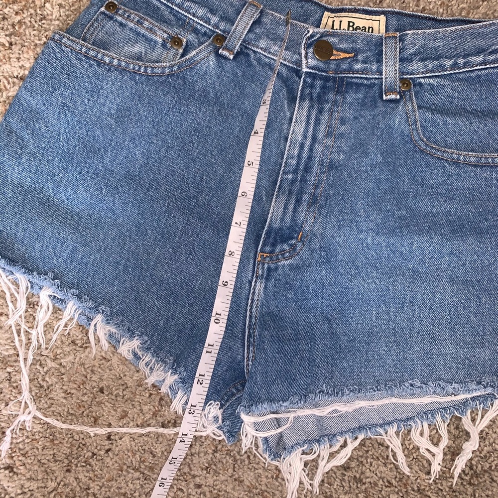 SOLD L.L. Bean | Vintage Frayed Shorts - Picture 7 of 7